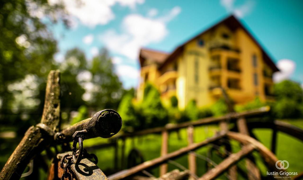 Pensiunea Vanatorul Vatra Dornei Exteriér fotografie